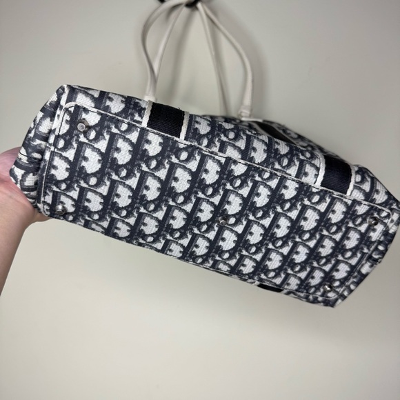 Dior Tote Bag - Picture 8 of 16